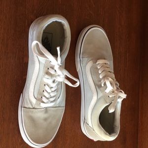 Vans Old Skool (men’s 8/women’s 9.5)